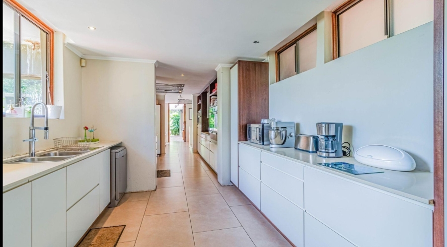 6 Bedroom Property for Sale in Morningside Gauteng