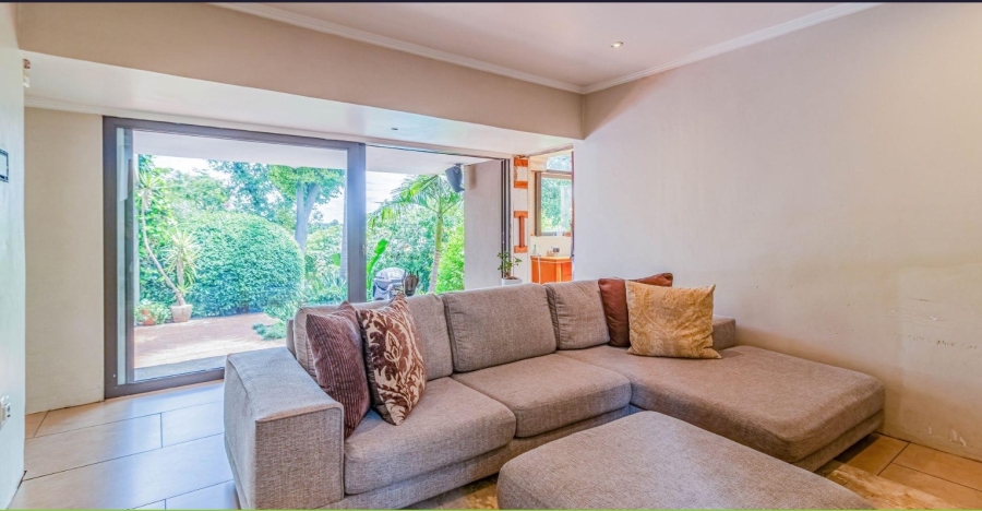 6 Bedroom Property for Sale in Morningside Gauteng