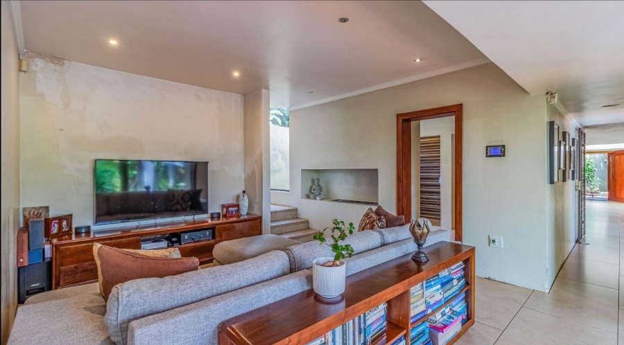 6 Bedroom Property for Sale in Morningside Gauteng