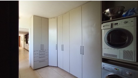 6 Bedroom Property for Sale in Morningside Gauteng