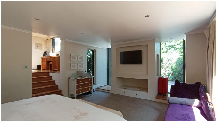 6 Bedroom Property for Sale in Morningside Gauteng