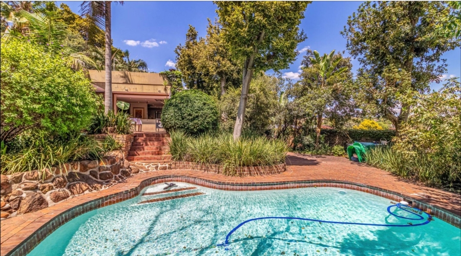 6 Bedroom Property for Sale in Morningside Gauteng