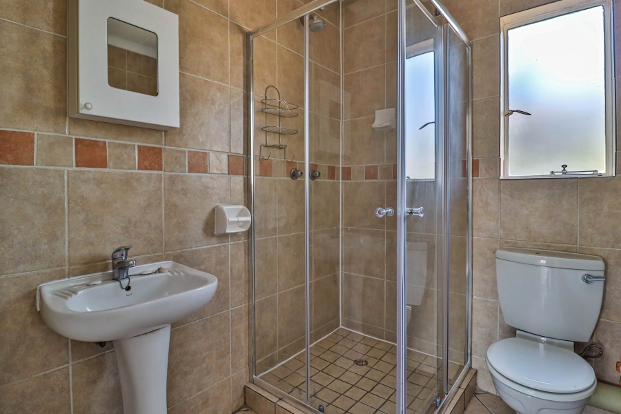 2 Bedroom Property for Sale in Noordhang Gauteng