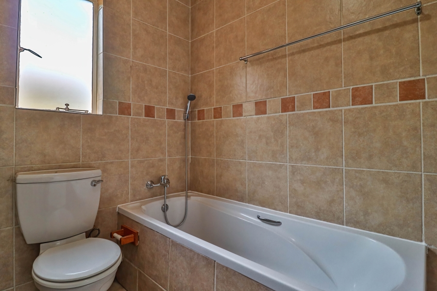 2 Bedroom Property for Sale in Noordhang Gauteng