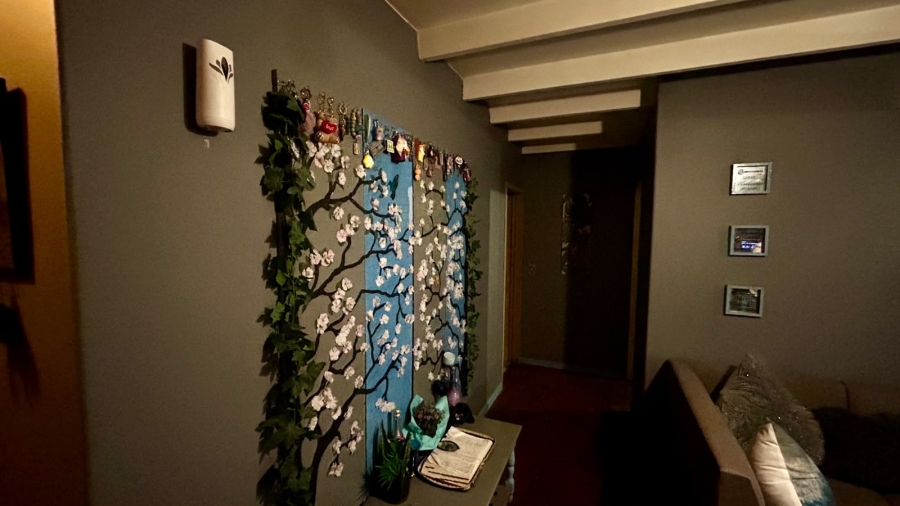 1 Bedroom Property for Sale in Waverley Gauteng