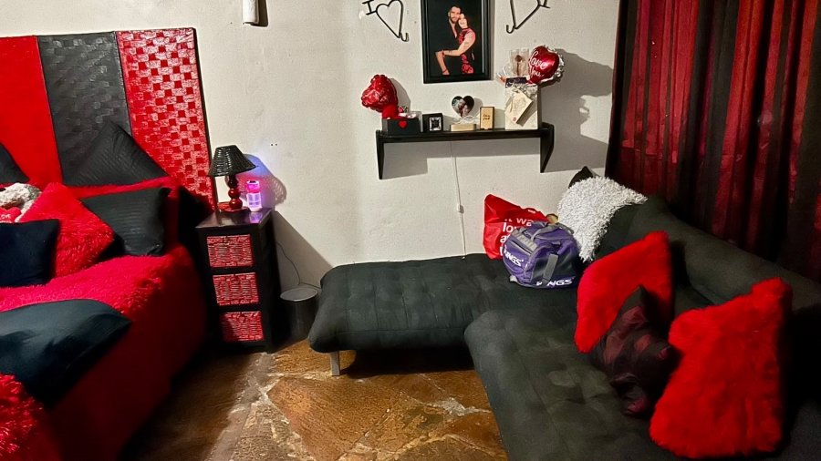 1 Bedroom Property for Sale in Waverley Gauteng