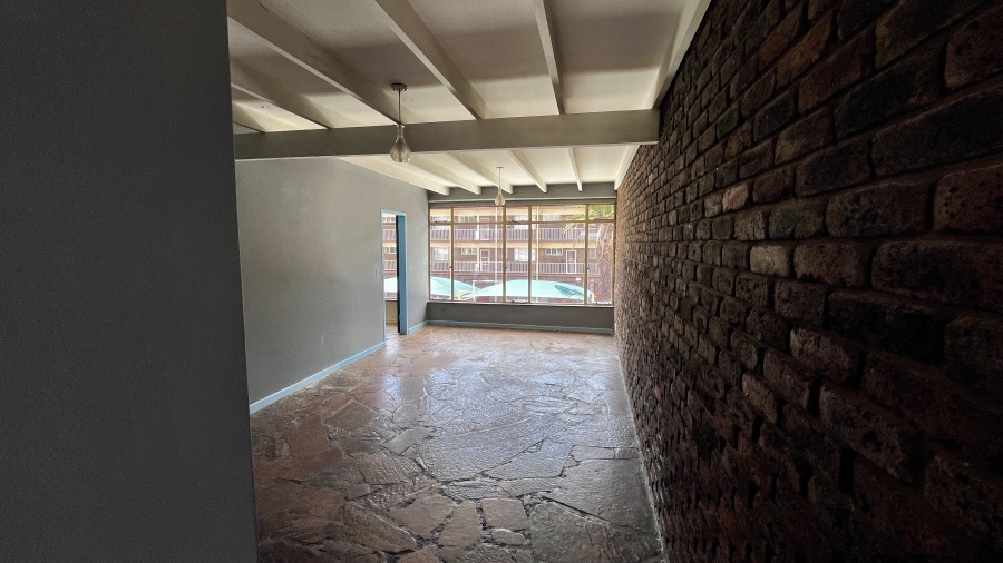 1 Bedroom Property for Sale in Waverley Gauteng