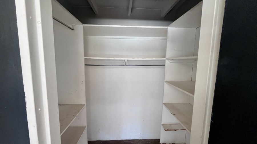 1 Bedroom Property for Sale in Waverley Gauteng