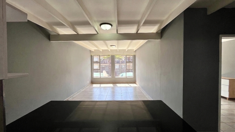 1 Bedroom Property for Sale in Waverley Gauteng