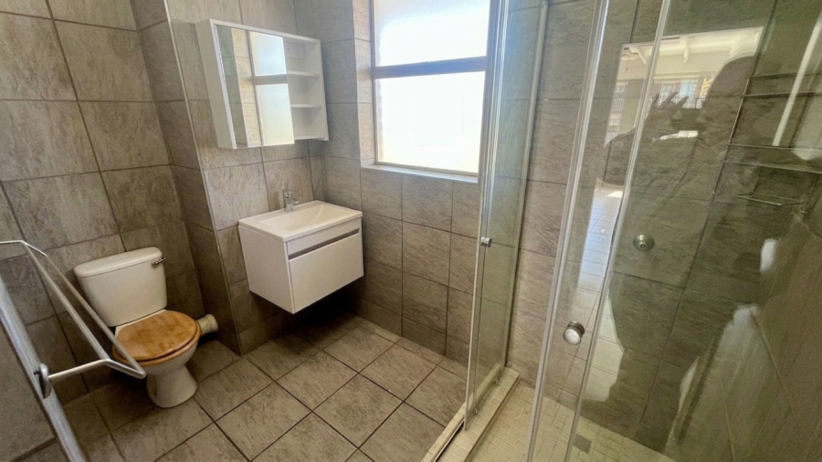 1 Bedroom Property for Sale in Waverley Gauteng