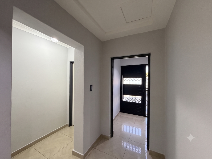 To Let 4 Bedroom Property for Rent in Mindalore Gauteng
