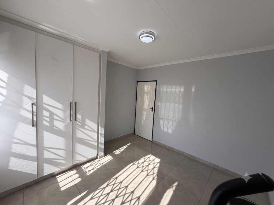 To Let 4 Bedroom Property for Rent in Mindalore Gauteng