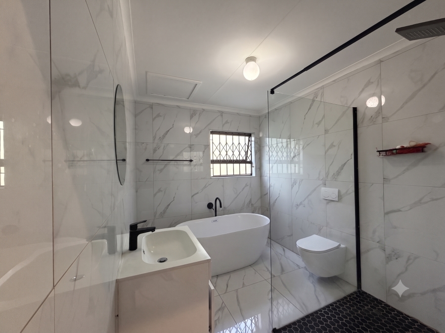 To Let 4 Bedroom Property for Rent in Mindalore Gauteng