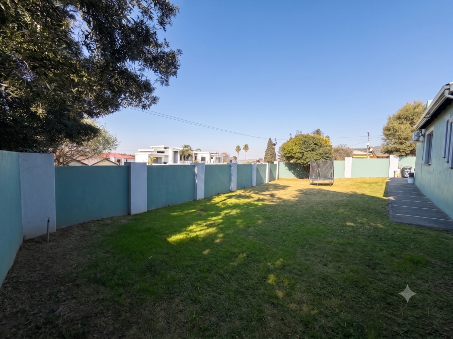 To Let 4 Bedroom Property for Rent in Mindalore Gauteng