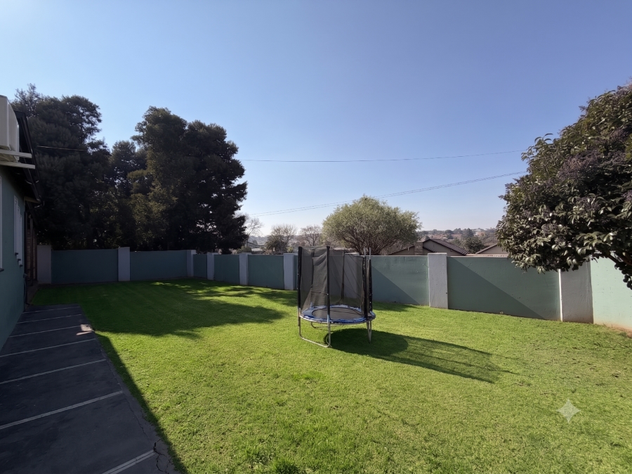 To Let 4 Bedroom Property for Rent in Mindalore Gauteng