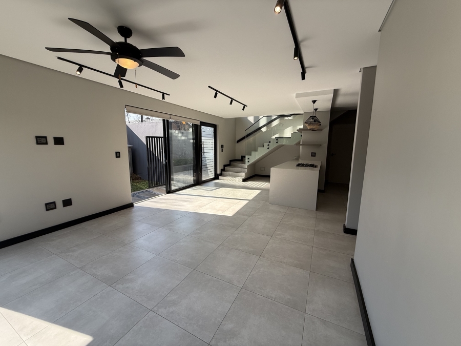 To Let 3 Bedroom Property for Rent in Bryanston Gauteng