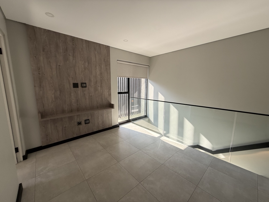 To Let 3 Bedroom Property for Rent in Bryanston Gauteng