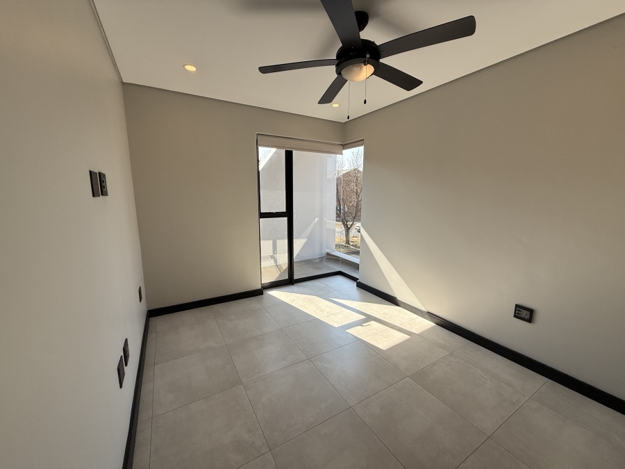 To Let 3 Bedroom Property for Rent in Bryanston Gauteng