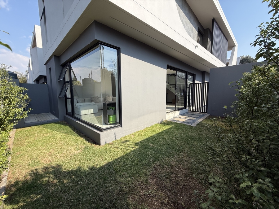To Let 3 Bedroom Property for Rent in Bryanston Gauteng