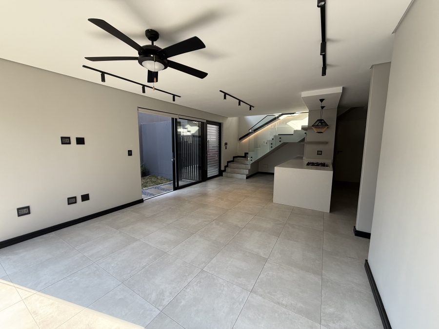 To Let 3 Bedroom Property for Rent in Bryanston Gauteng