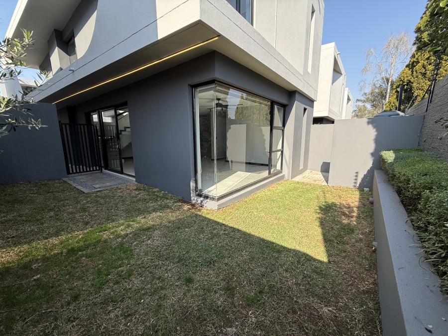 To Let 3 Bedroom Property for Rent in Bryanston Gauteng