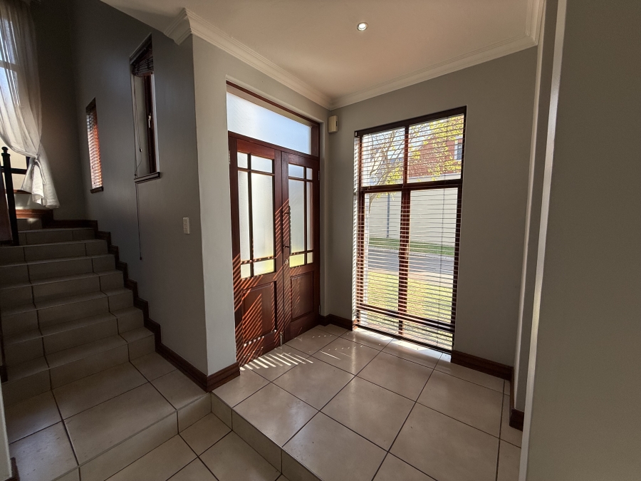 To Let 3 Bedroom Property for Rent in Heritage Hill Gauteng