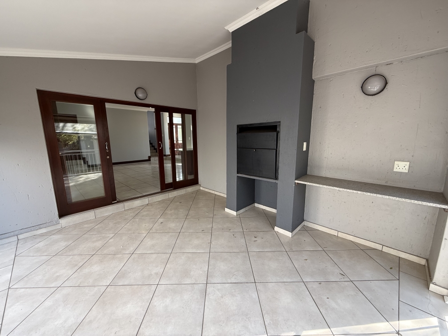 To Let 3 Bedroom Property for Rent in Heritage Hill Gauteng