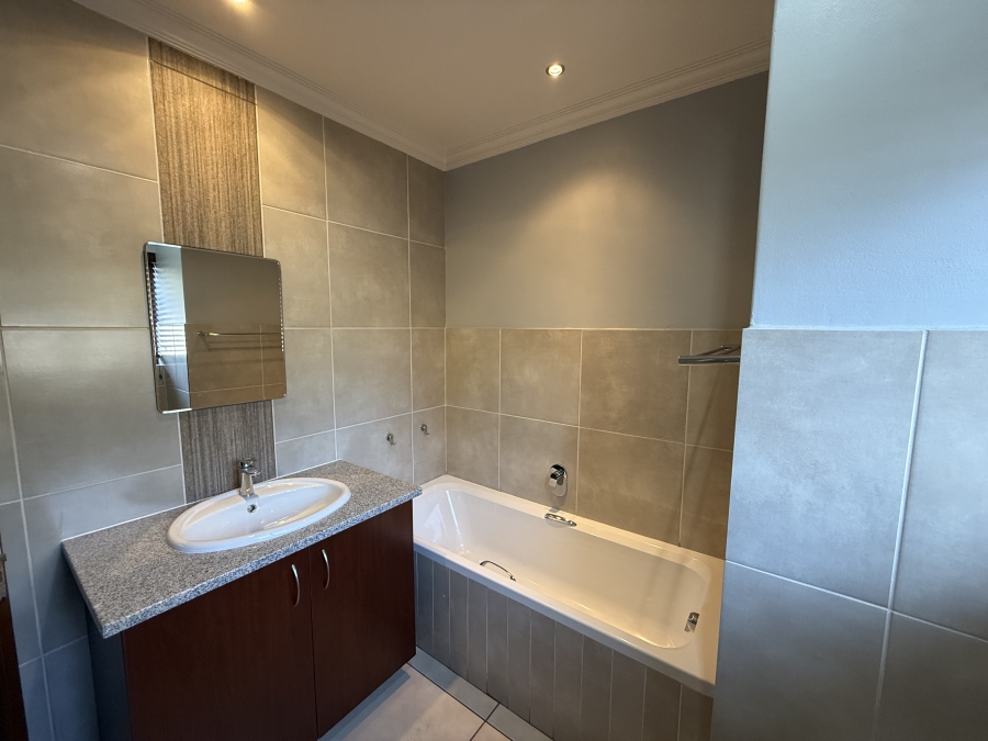To Let 3 Bedroom Property for Rent in Heritage Hill Gauteng