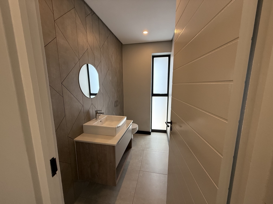 To Let 3 Bedroom Property for Rent in Bryanston Gauteng