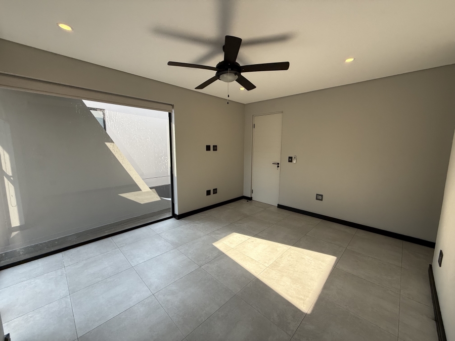 To Let 3 Bedroom Property for Rent in Bryanston Gauteng