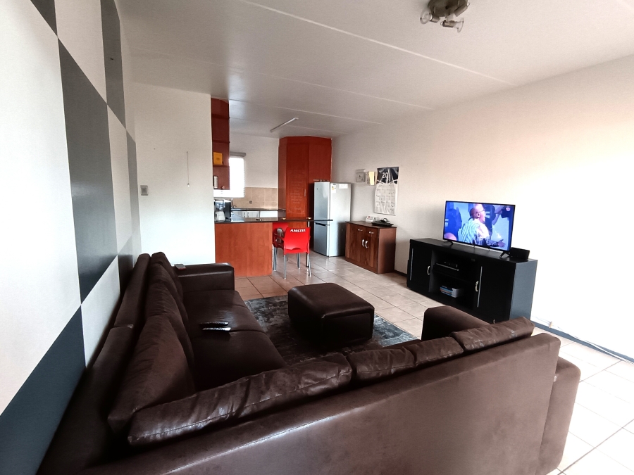 2 Bedroom Property for Sale in Sonneveld Gauteng