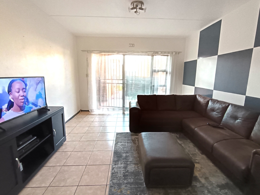 2 Bedroom Property for Sale in Sonneveld Gauteng