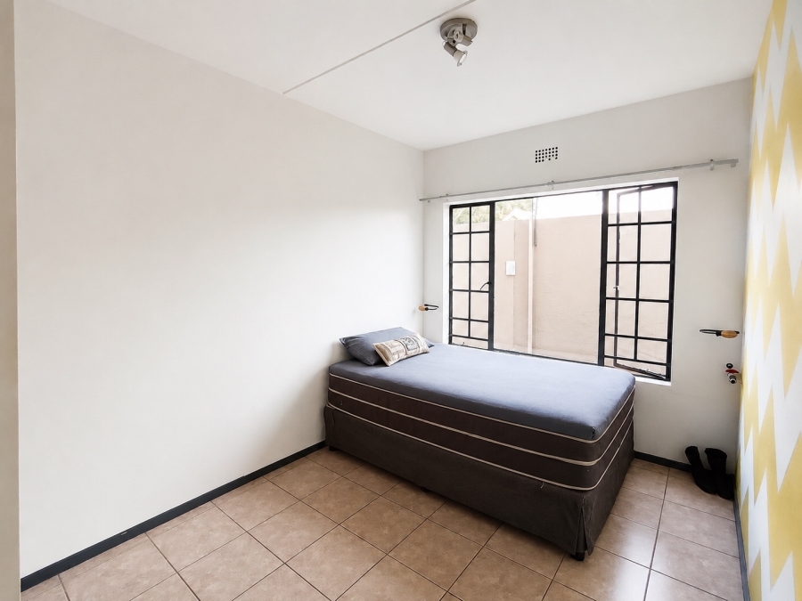 2 Bedroom Property for Sale in Sonneveld Gauteng
