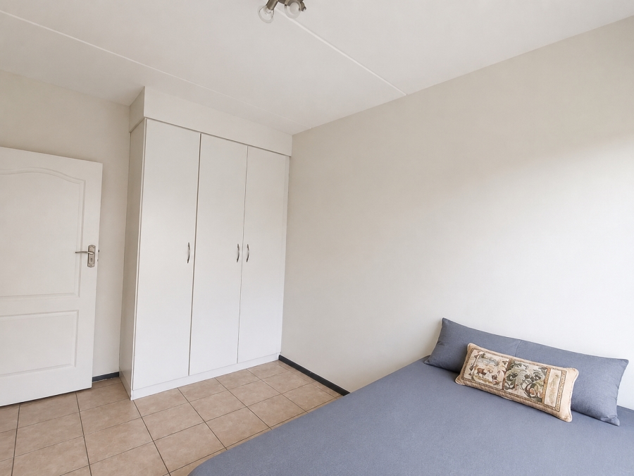 2 Bedroom Property for Sale in Sonneveld Gauteng