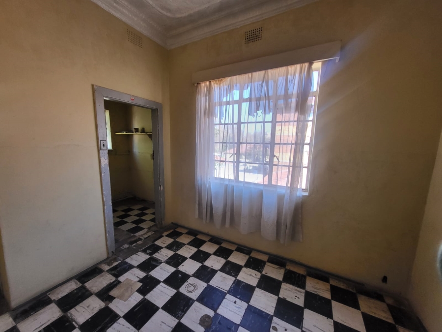 8 Bedroom Property for Sale in Bertrams Gauteng