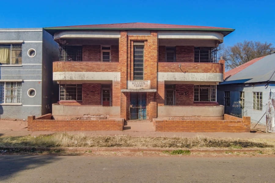 8 Bedroom Property for Sale in Bertrams Gauteng