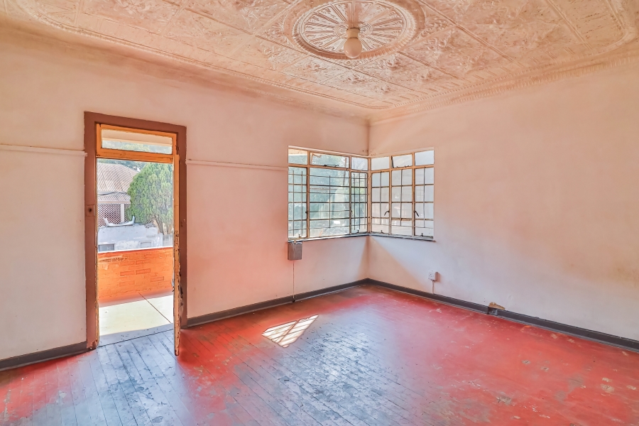 8 Bedroom Property for Sale in Bertrams Gauteng