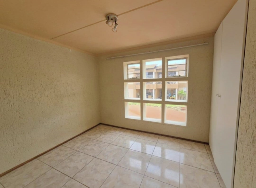 1 Bedroom Property for Sale in Mondeor Gauteng