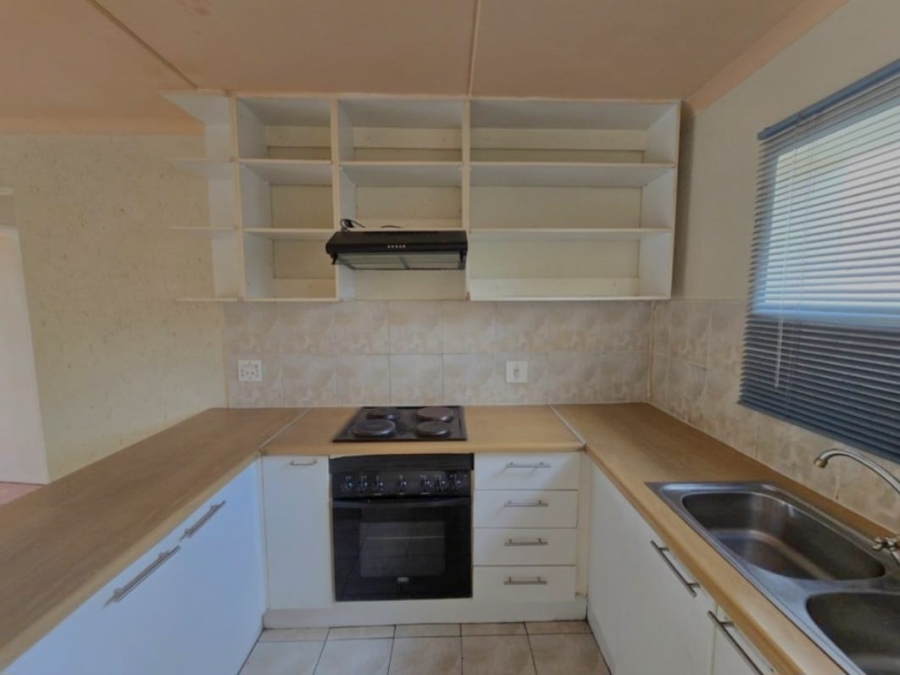1 Bedroom Property for Sale in Mondeor Gauteng