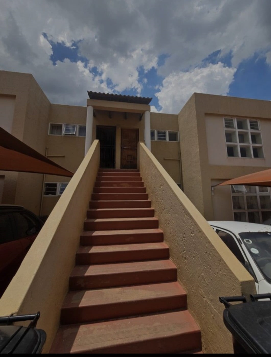 1 Bedroom Property for Sale in Mondeor Gauteng