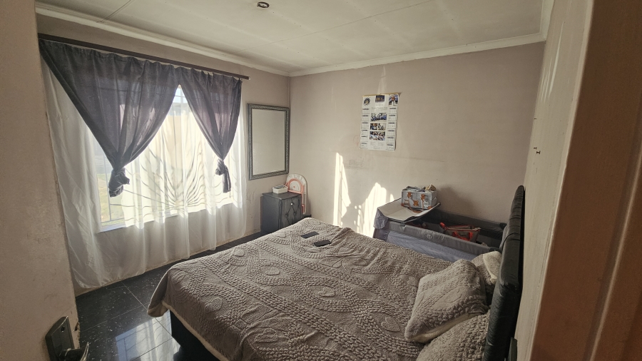 2 Bedroom Property for Sale in Daveyton Gauteng