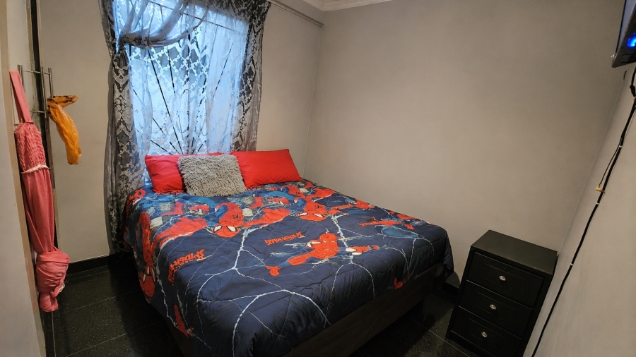 2 Bedroom Property for Sale in Daveyton Gauteng