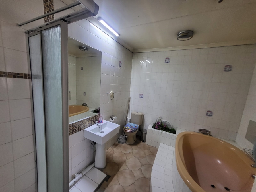 3 Bedroom Property for Sale in Regents Park Gauteng