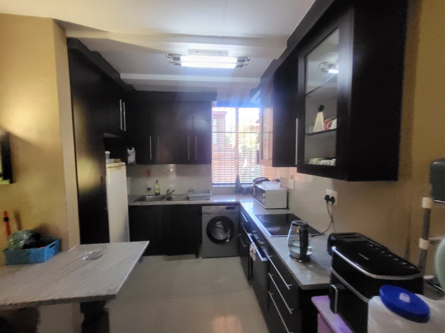 2 Bedroom Property for Sale in The Hill Gauteng