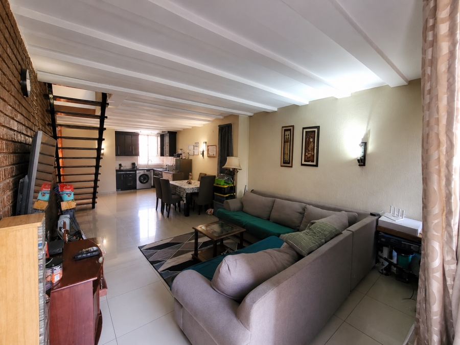 2 Bedroom Property for Sale in The Hill Gauteng