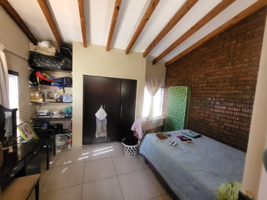 2 Bedroom Property for Sale in The Hill Gauteng