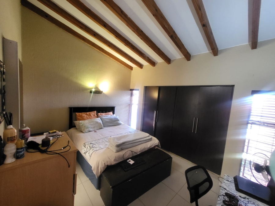 2 Bedroom Property for Sale in The Hill Gauteng