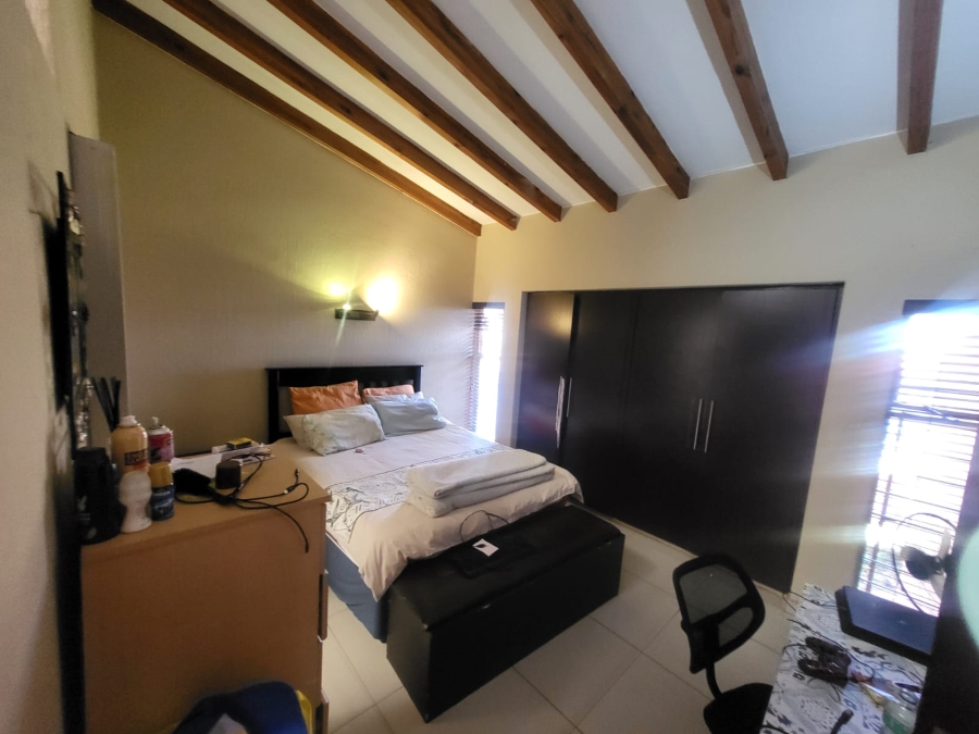 2 Bedroom Property for Sale in The Hill Gauteng