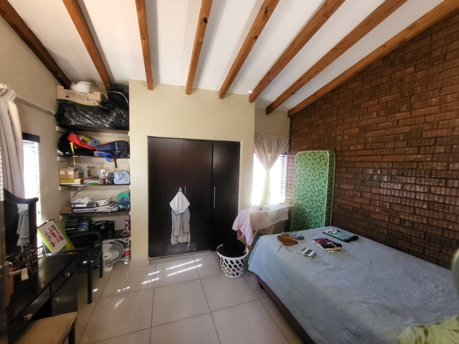 2 Bedroom Property for Sale in The Hill Gauteng