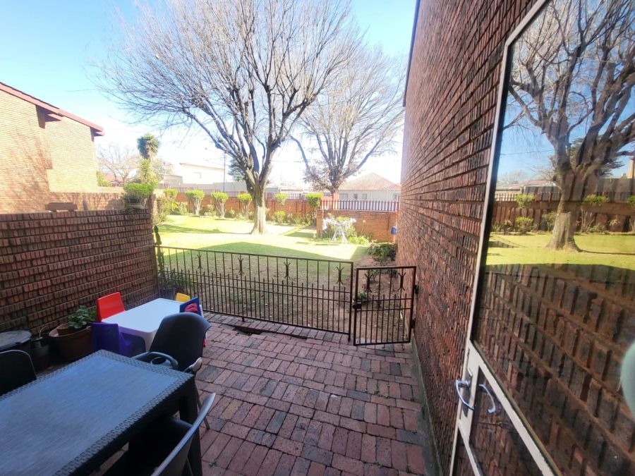 2 Bedroom Property for Sale in The Hill Gauteng